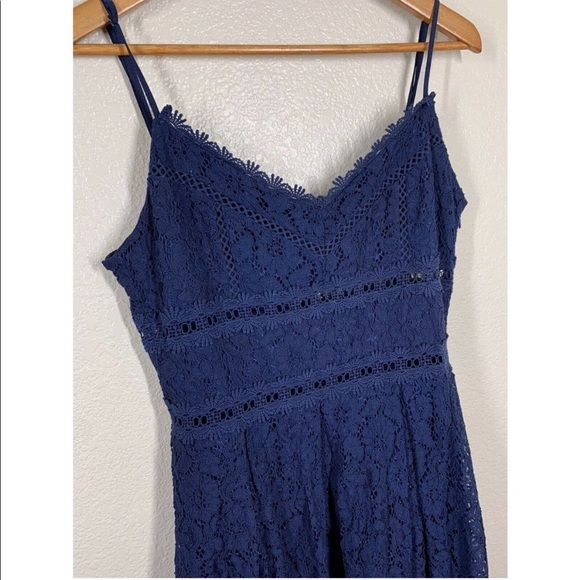 NSR Blue lace spaghetti strap dress - Picture 3 of 7